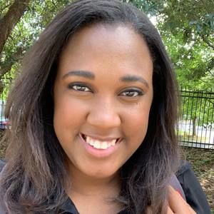 Meet your Posher, Darlysa